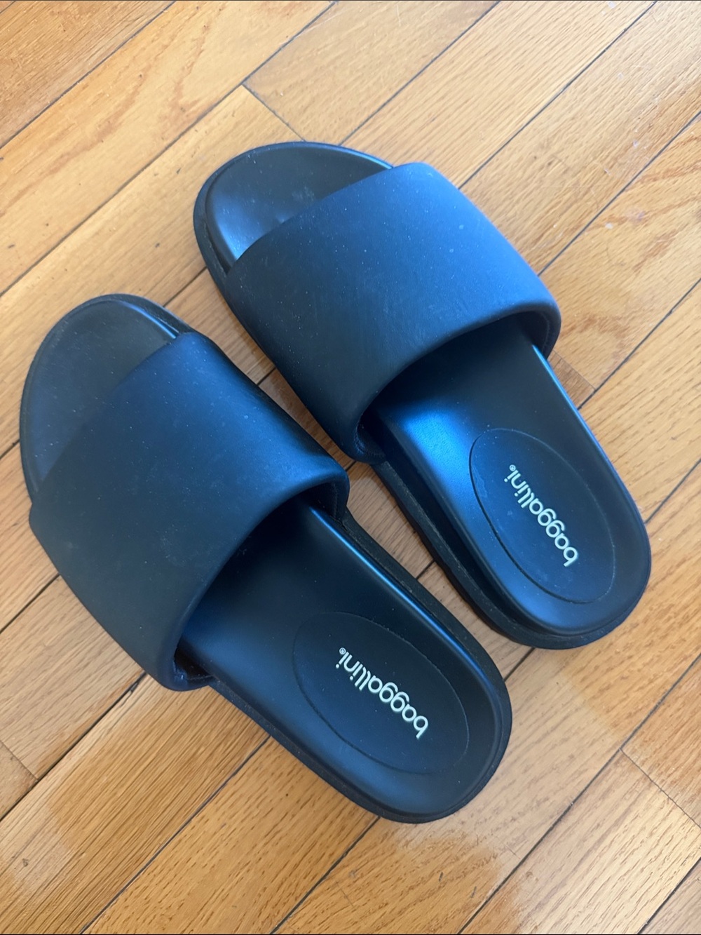 Baggallini Black Slide Sandals with Wide Strap